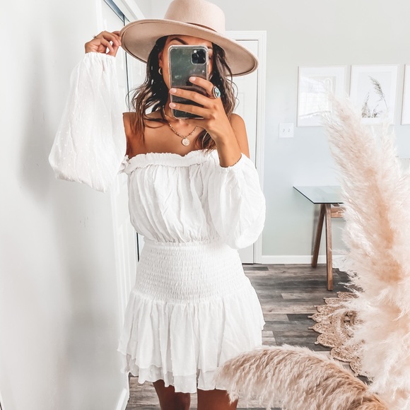 Dresses & Skirts - White Ruched Babydoll Dress